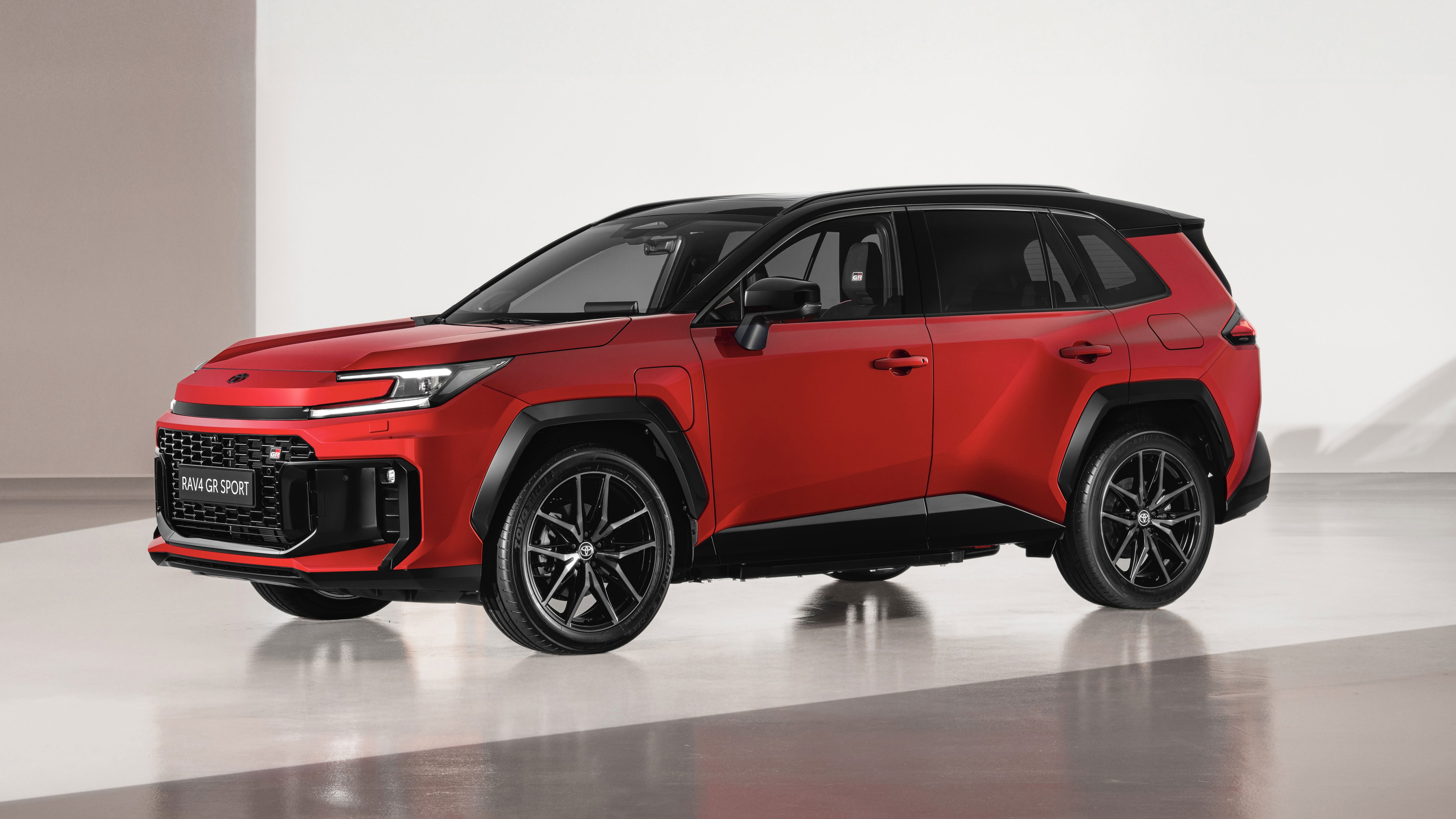 Toyota RAV4 GR Sport - front